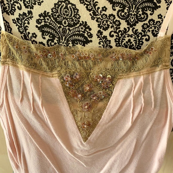 Women’s/Kid’s. Brand: Abercrombie. Size: Small. - Picture 2 of 4